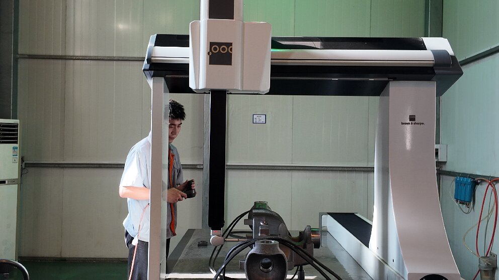 Ключевая роль трехкоординатной измерительной машины в производстве ведущих мостов и ее технологические инновации