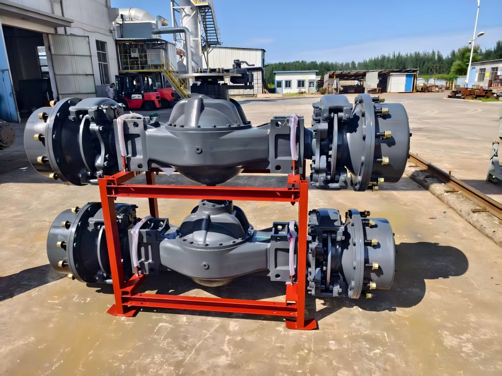 محاور دفع جرارات شاندونغ لوتونغ تدخل السوق الروسية بنجاح.jpg