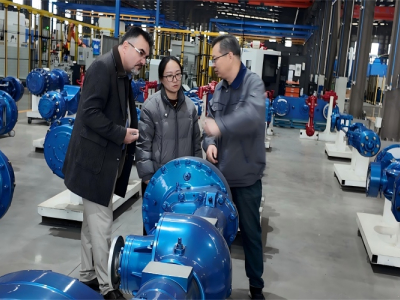 ลูกค้าชาวตุรกีเยี่ยมชมโรงงาน Shandong Lutong เพื่อตรวจสอบและเจรจา พร้อมสำรวจโอกาสใหม่ๆ สำหรับความร่วมมือด้านเพลาขับ