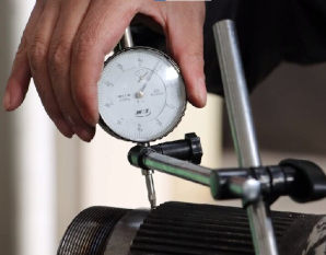 Eixo de transmissão Shandong Lutong — Inspeção de precisão, qualidade e engenho para construir um bom eixo de transmissão.