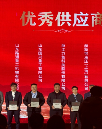 ไขปริศนาว่าเพลาขับ Lutong กลายเป็น "จุดศูนย์กลางกำลัง" ของเครื่องจักรกลได้อย่างไร