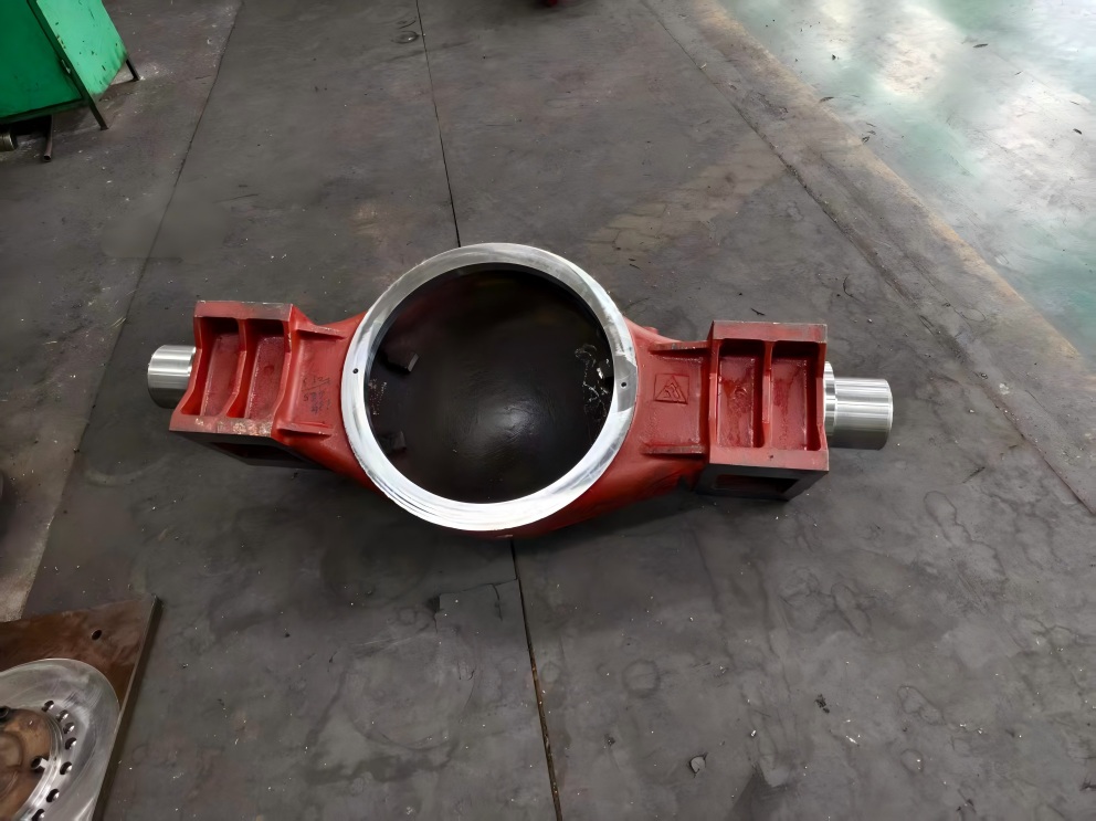 محاور دفع جرارات شاندونغ لوتونغ تدخل السوق الروسية بنجاح.jpg