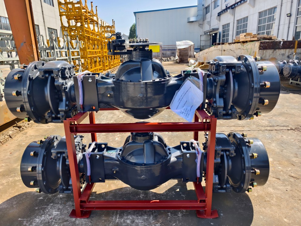 محاور دفع جرارات شاندونغ لوتونغ تدخل السوق الروسية بنجاح.jpg